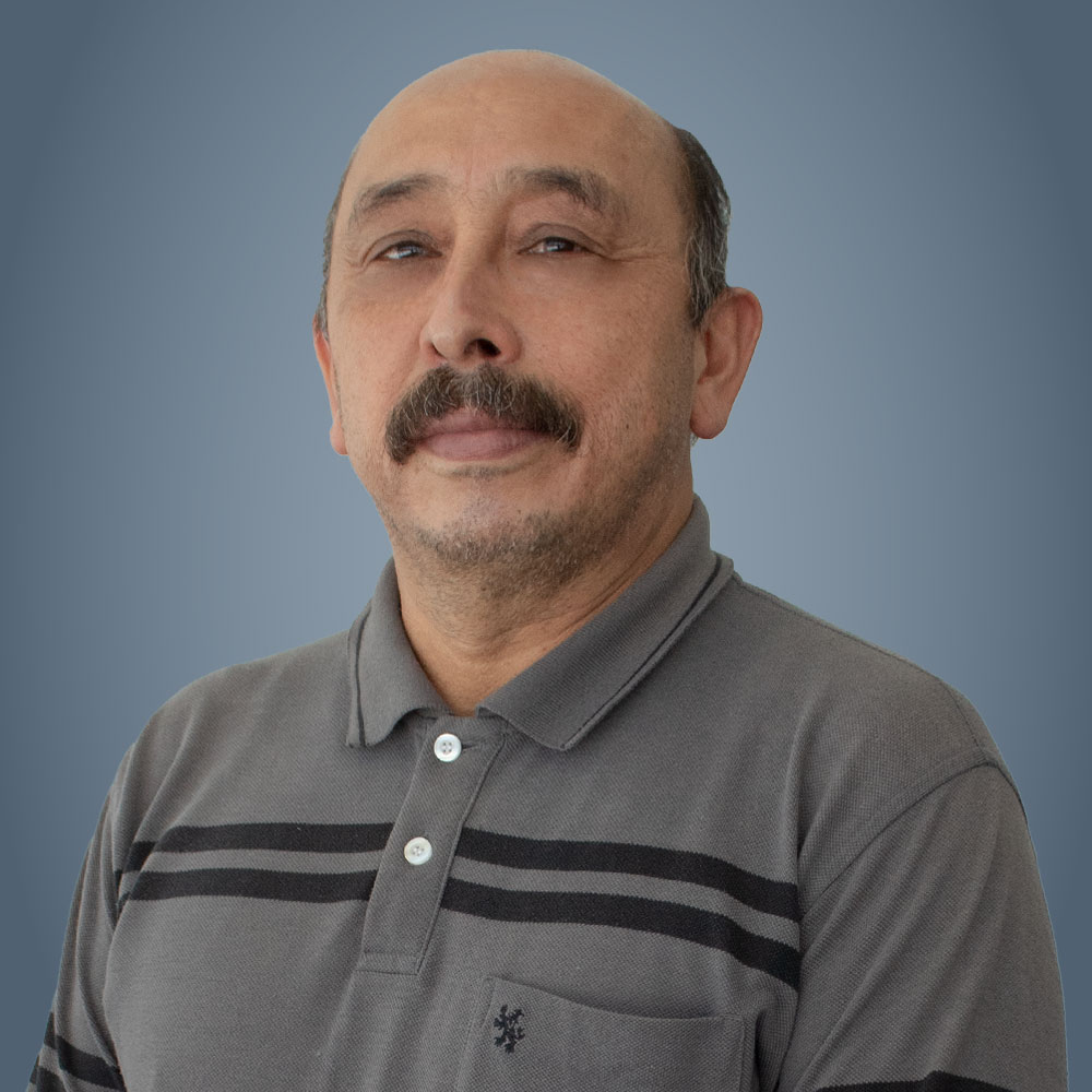 Dr. Adrián González Romo