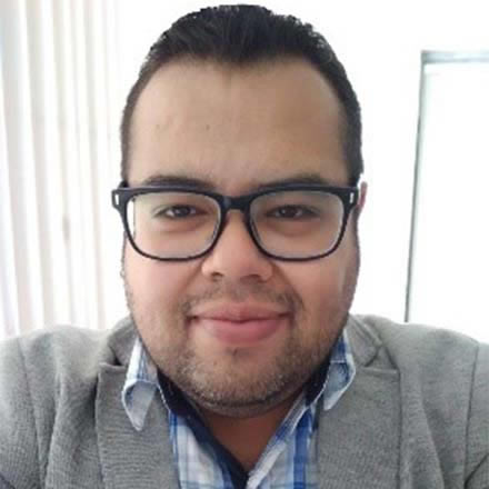 Dr. Carlos Ernesto Borja Soto
