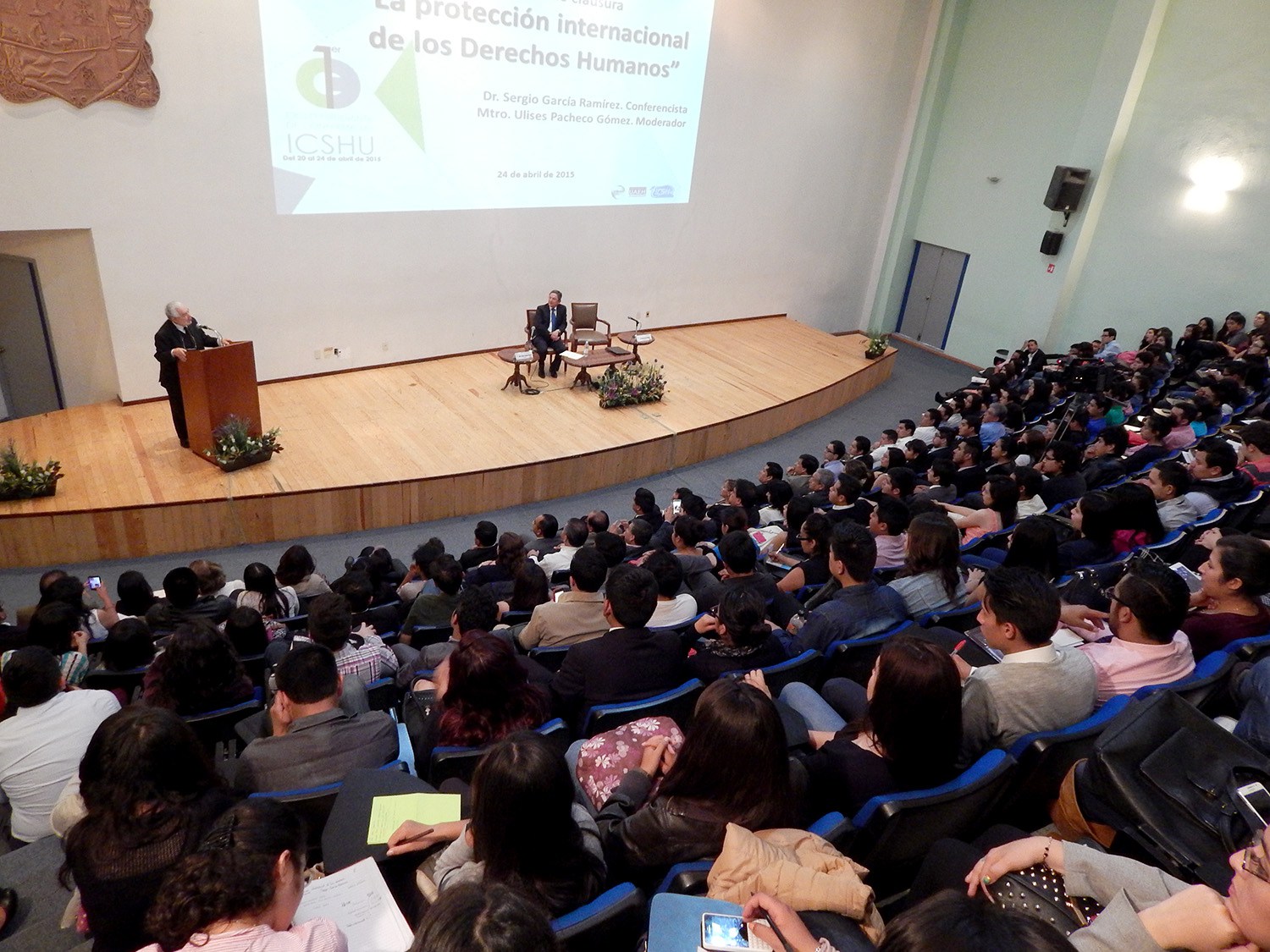 Primer Ciclo Estudiantil de Conferencias Primer Ciclo Estudiantil de Conferencias