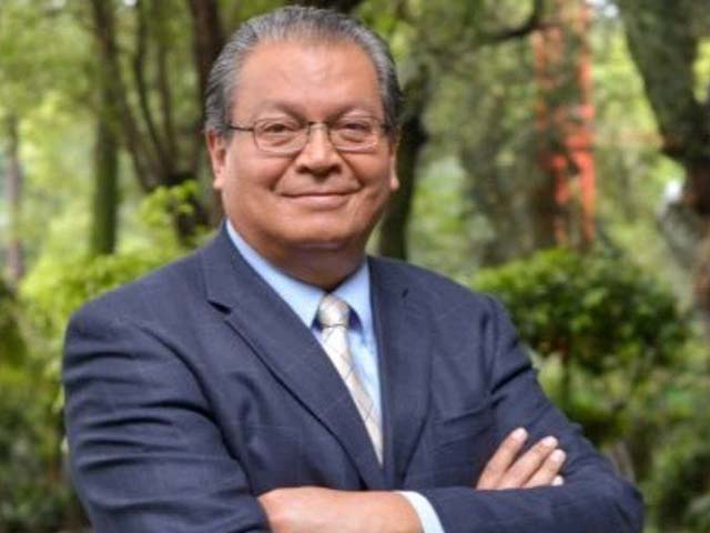 MAURICIO CARRERA

