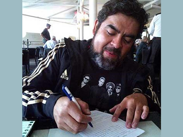 DANIEL TÉLLEZ
