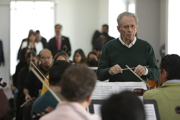 Enrique Bátiz Campbell: el legado de un prodigio 4