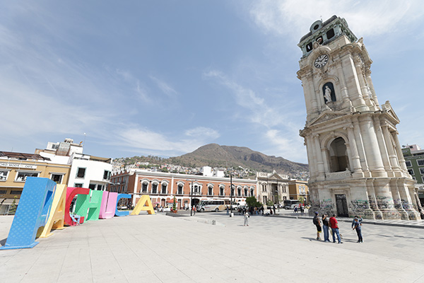 Trabajar mientras estudias turismo, ventajas y cosas a considerar 2