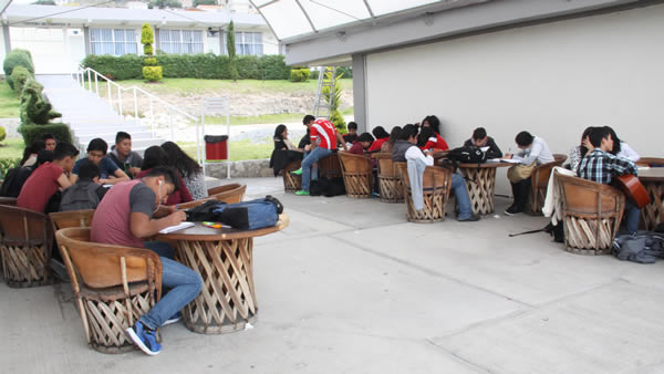 Becas
