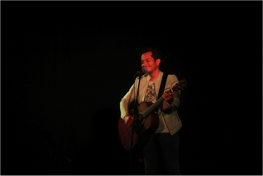 Tarde romantíca con Néstor Alejandro en el CCU La Garza