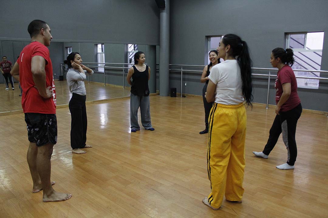 Imparten taller de danza en el CCU La Garza