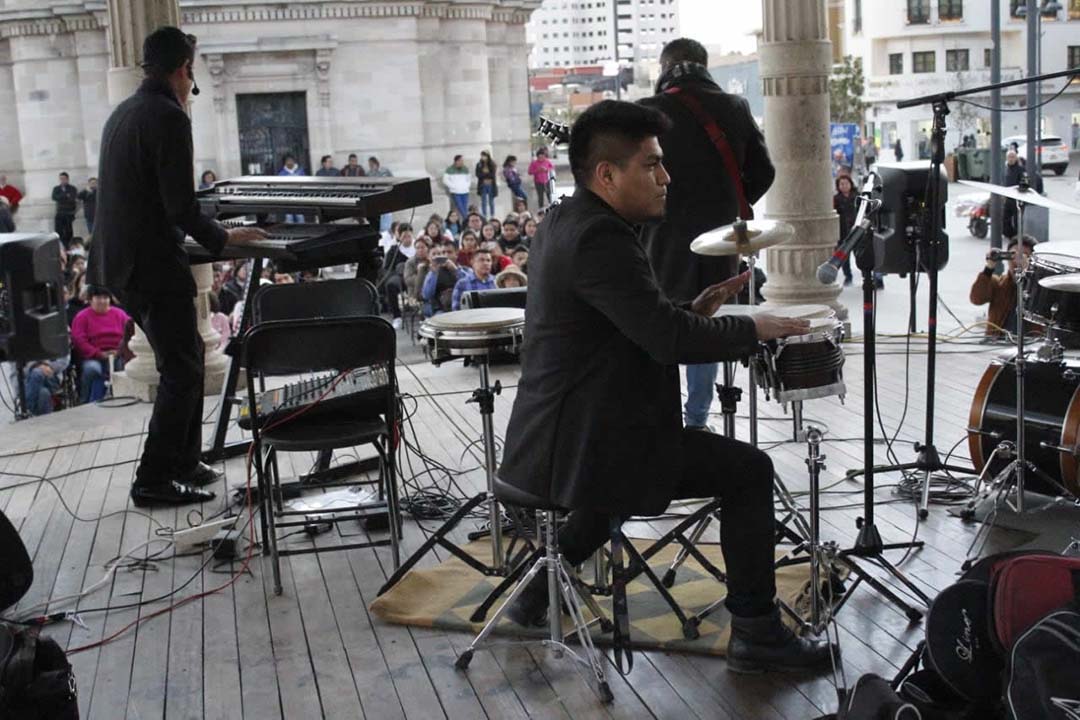 Mid Night Blues lleva la música a Plaza Independencia