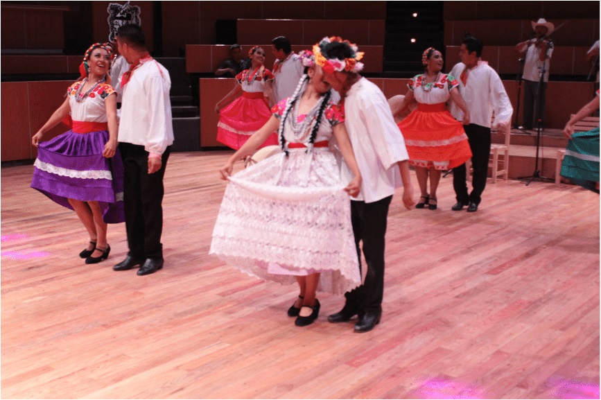 Danza y teatro este domingo en espacios universitarios