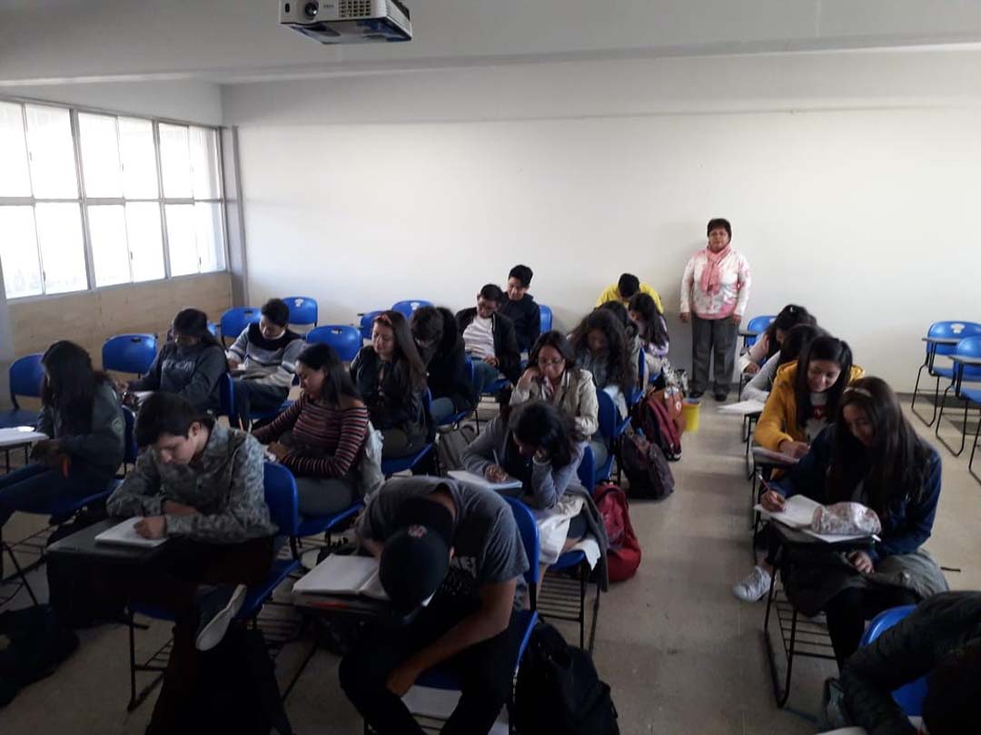 Hablando nos entendemos (Colaboración 4o semestre) grupo 2